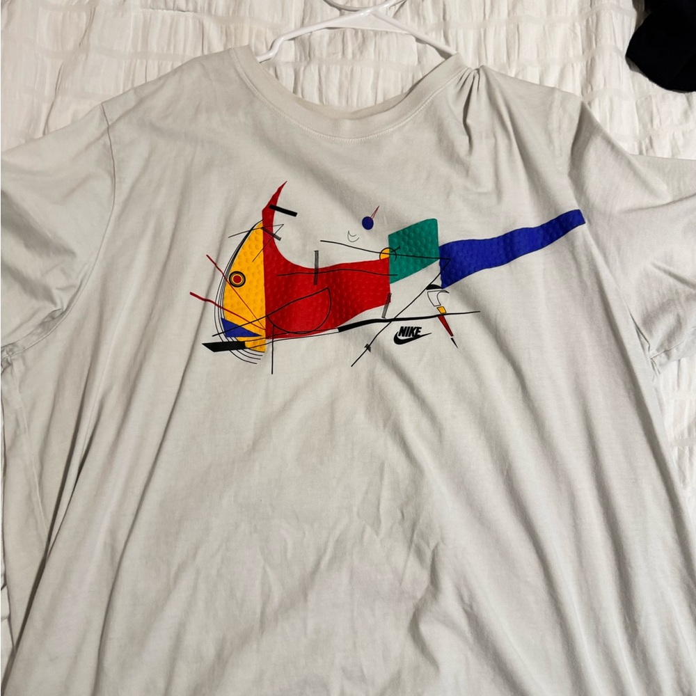 Nike Abstract Graphic T-Shirt